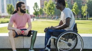 Wie selbstbestimmt ist das Leben mit Hilfsmitteln? Die REHACARE befragt die Community. © Envato Elements / DisobeyArtPh