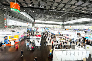 Überblick aus Messehalle 6 auf der REHACARE