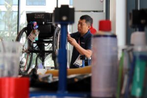 Für viele AthletInnen ist es unerlässlich, dass ihre Hilfsmittel in einem guten Zustand sind, damit sie an ihren Wettkämpfen teilnehmen können.