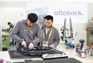 Ein 87-köpfiges Team steht den AthletInnen mit Rat und Tat zur Seite.