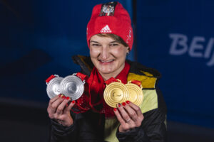 Anna-Lena Forster, Para Ski Alpin. Foto: Mika Volkmann / DBS und Florian Schwarzbach / DBS